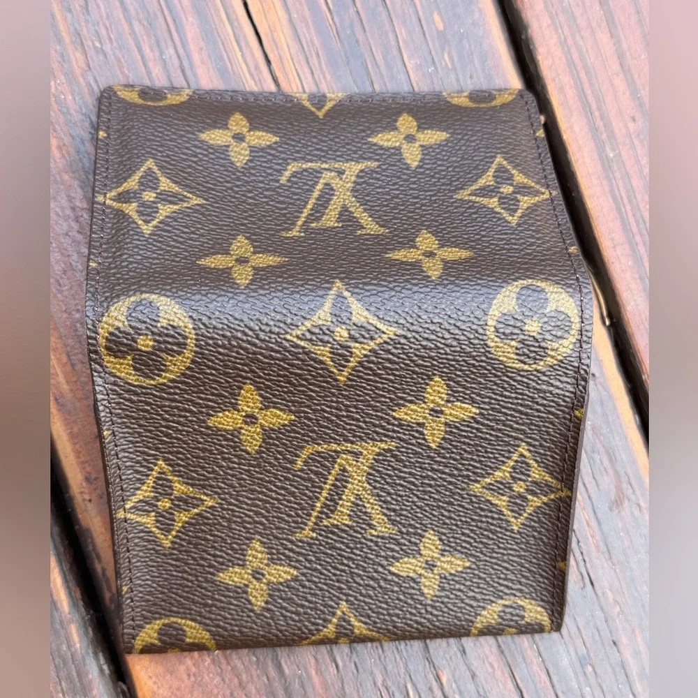 Louis Vuitton Men’s Business Card Wallet Case Monogram Canvas